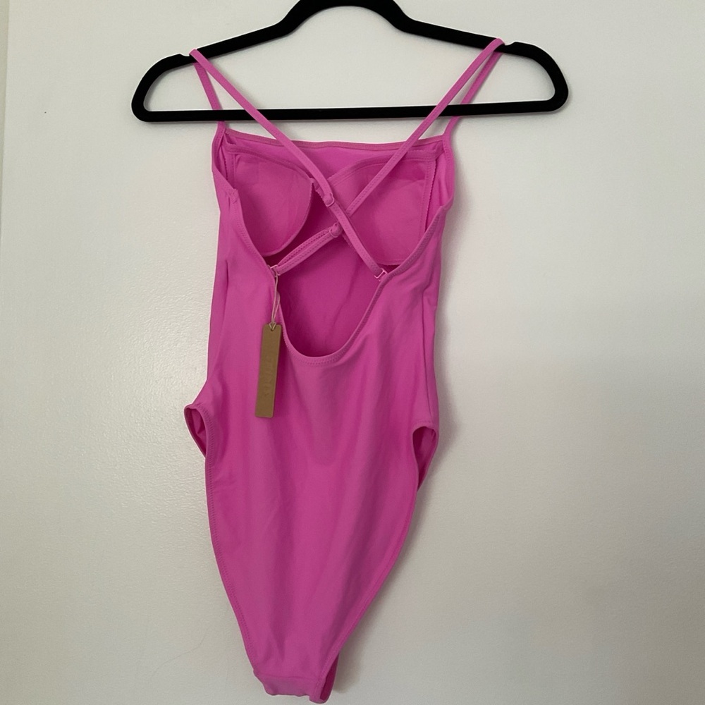 Skims cami onepiece swimsuit - Picture 2 of 4